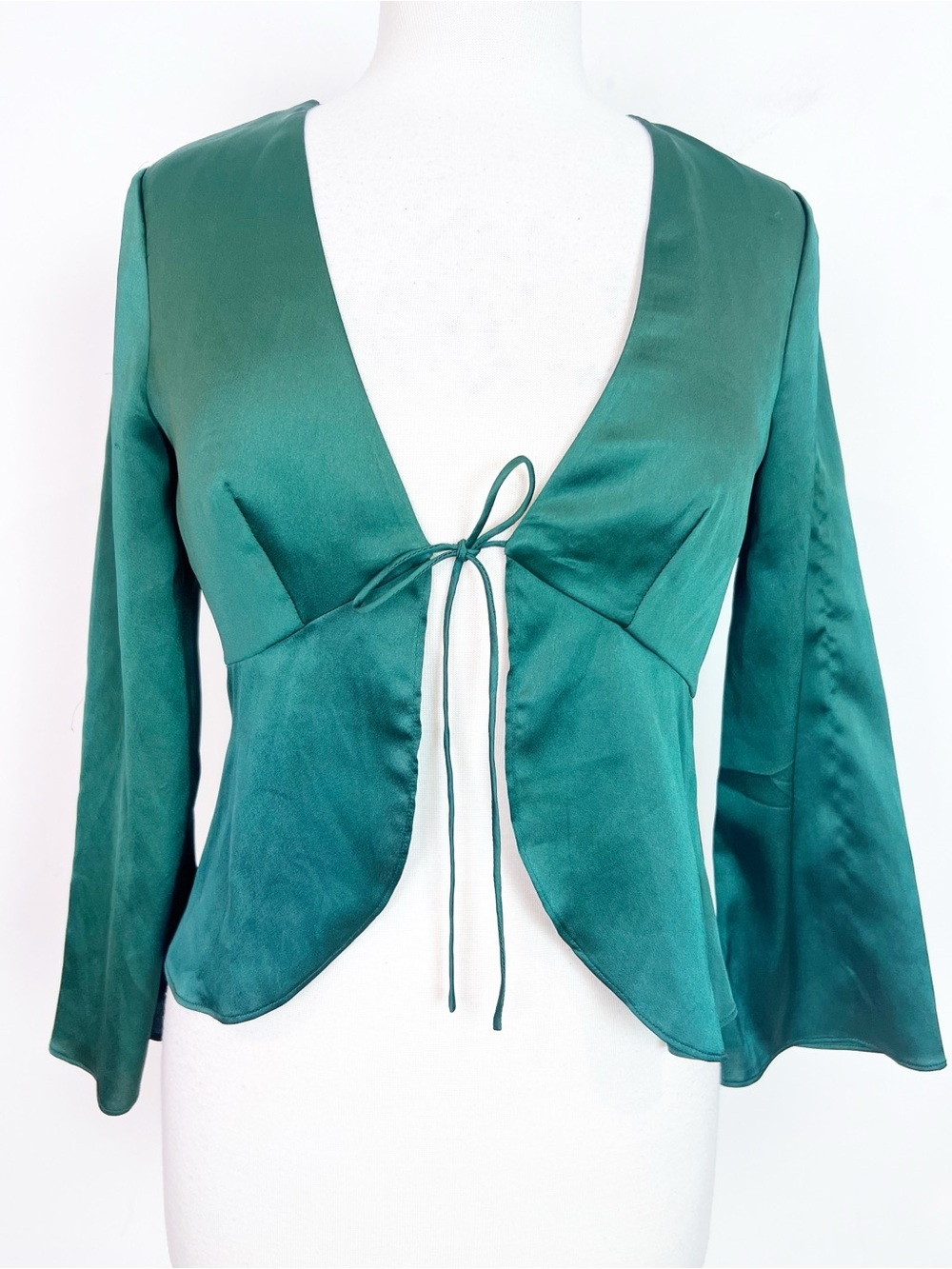 COTTON CANDY LA GREEN SILKY TIE FRONT BLOUSE WOMENS SZ SMALL